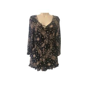 Floral Romper Forever 21 Long Sleeve Short M Black/Cream Trendy
